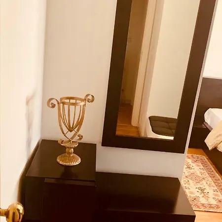 Lovely Vocation בית הארחה ליסבון